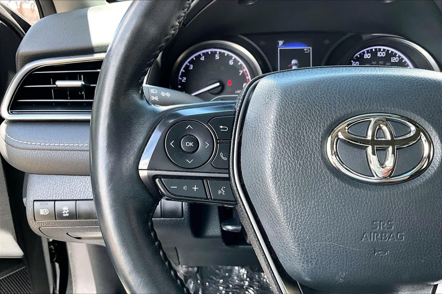 Used 2022 Midnight Black Metallic Toyota SE image 22