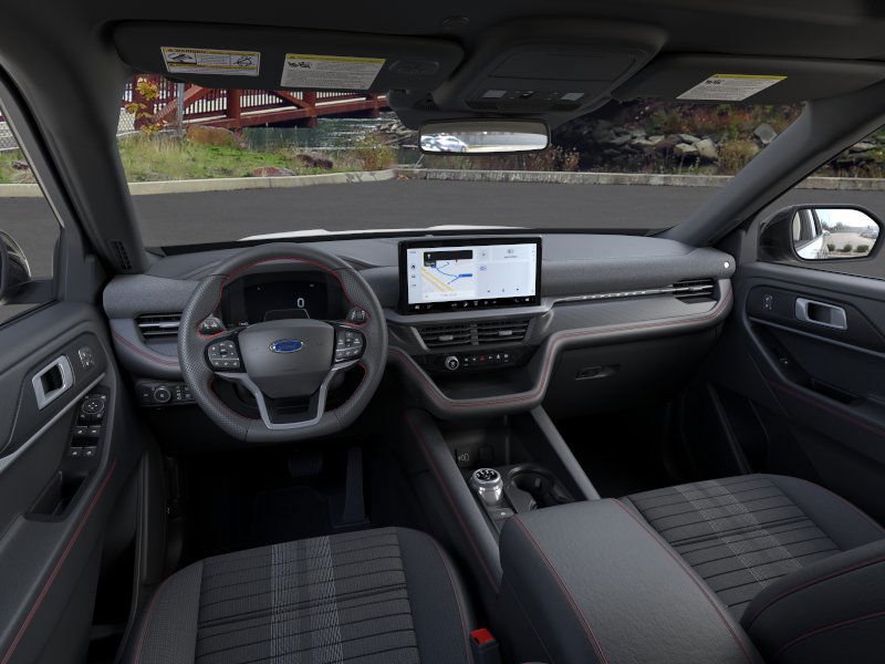 New 2026 Star White Metallic Tri-Coat Ford ST-Line image 9