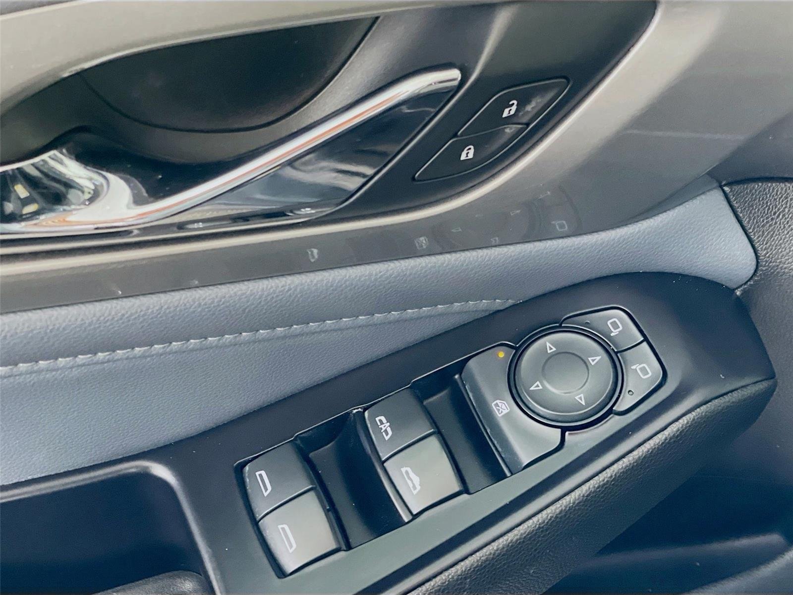 Used 2019 Graphite Metallic Chevrolet LT Cloth image 21