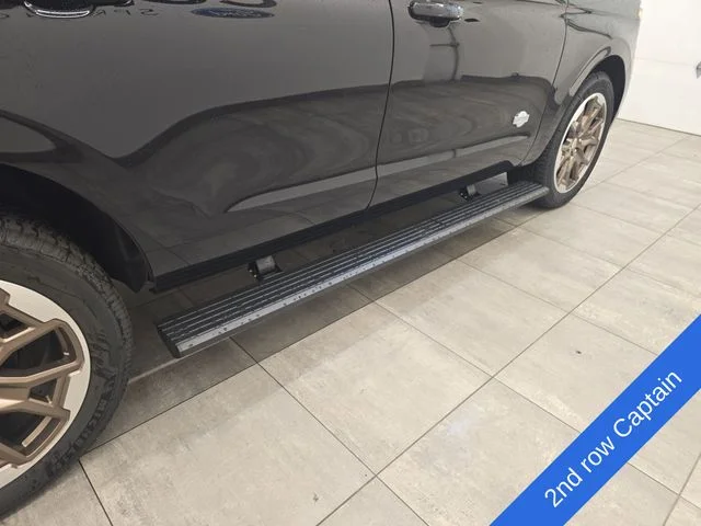 New 2027 Agate Black Metallic Ford King Ranch® image 13