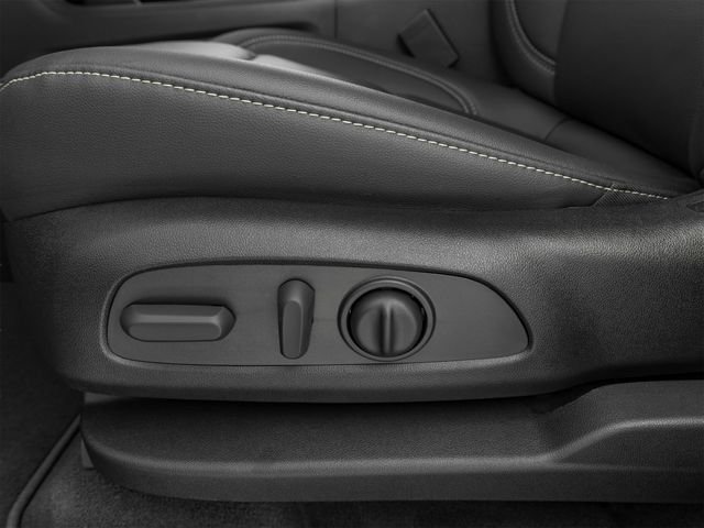 Used 2023 Gray Chevrolet LT image 18