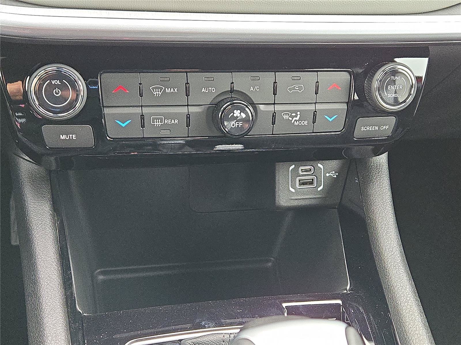 New 2026 Red Hot Pearlcoat Jeep Limited image 28