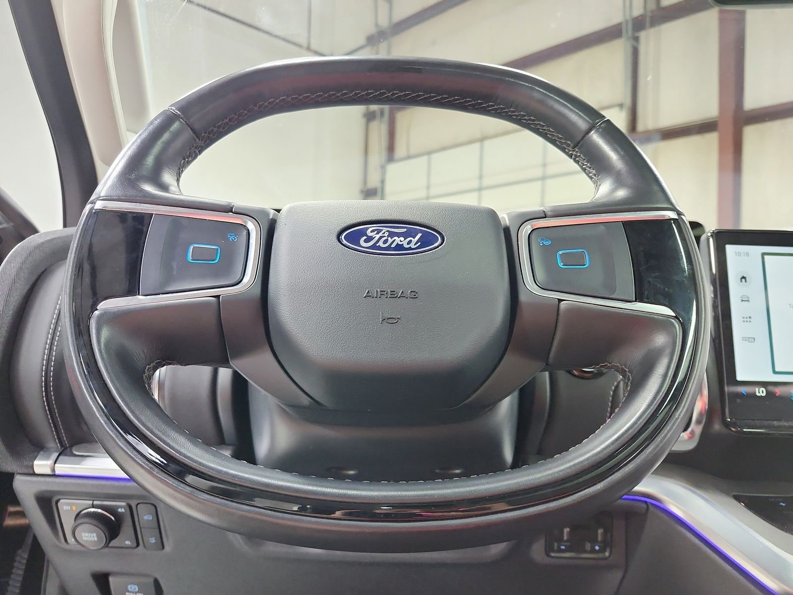 Used 2025 Agate Black Ford Platinum image 26