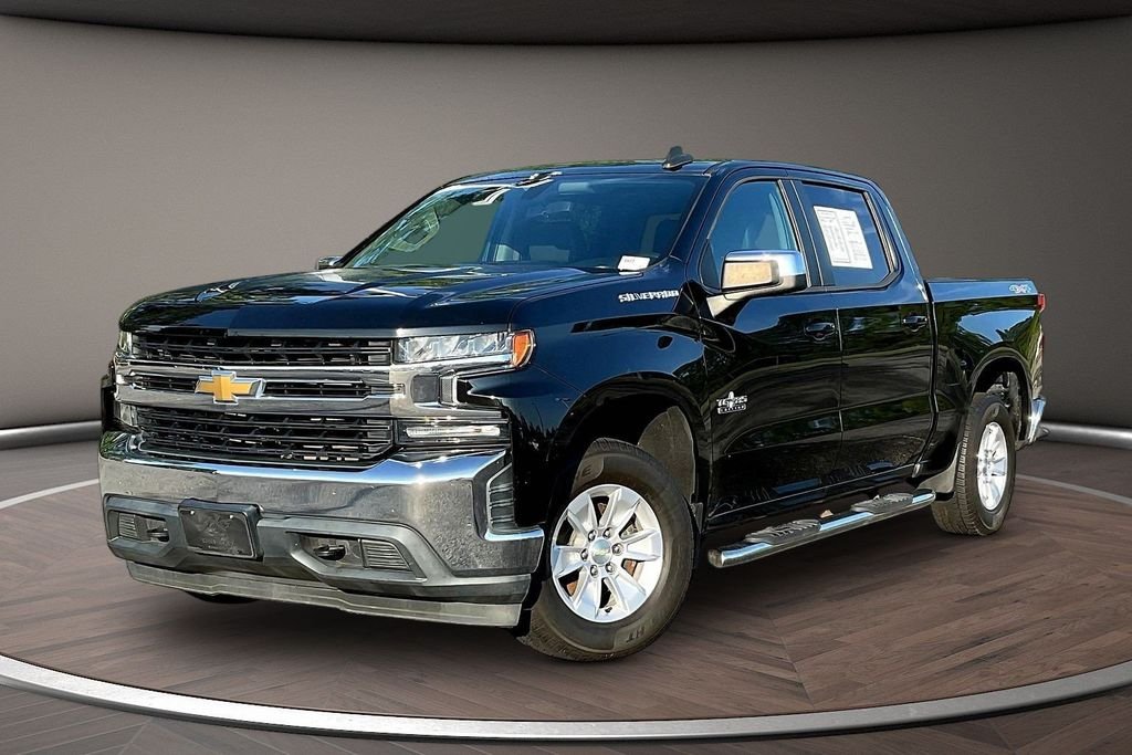 Used 2019 Black Chevrolet LT image 3