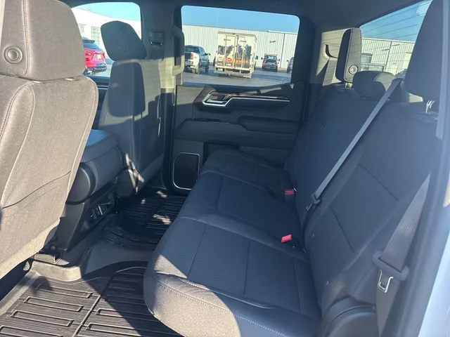 New 2026 Summit White GMC SLE image 17