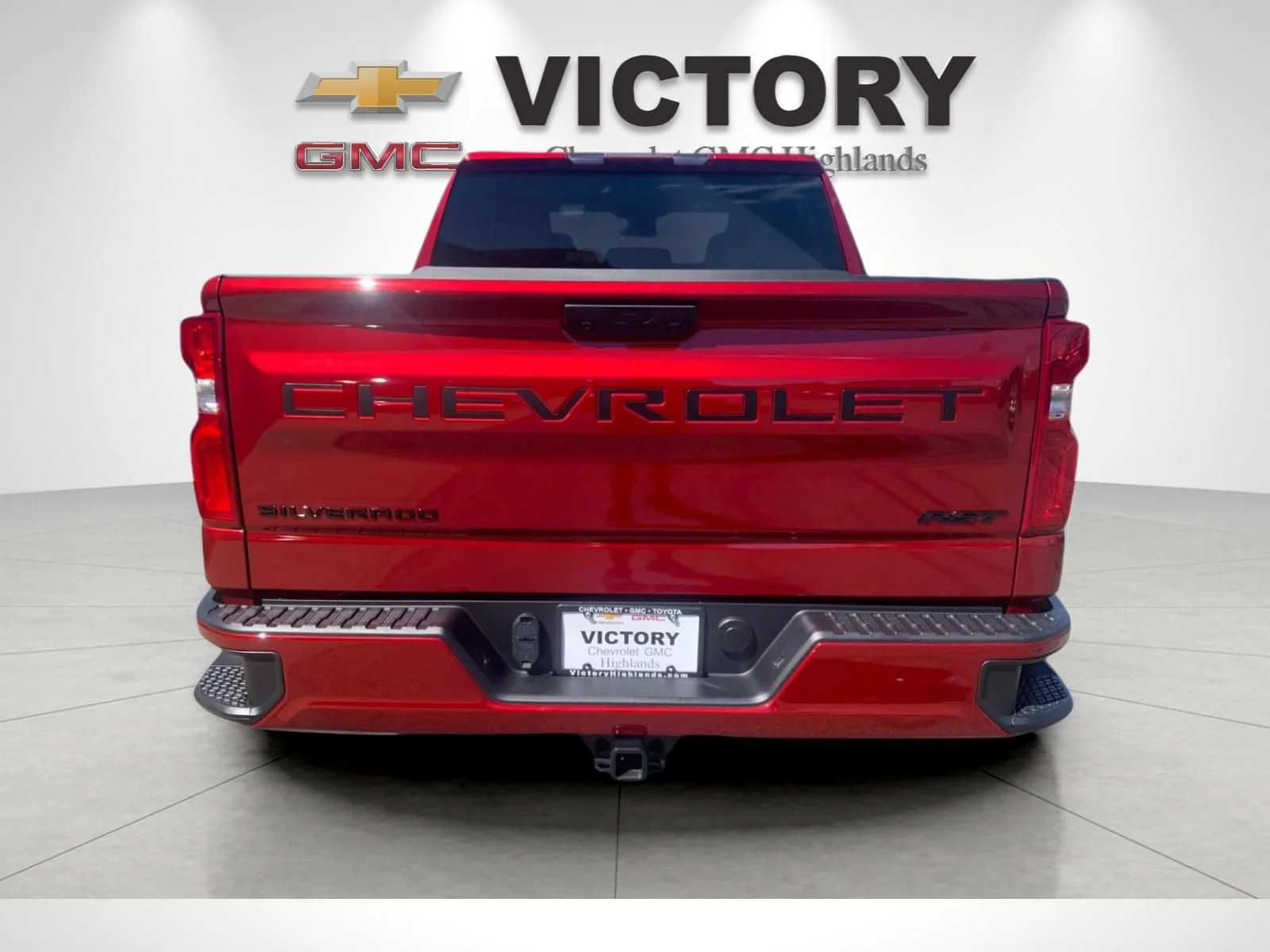 Used 2025 Radiant Red Tintcoat Chevrolet RST image 4