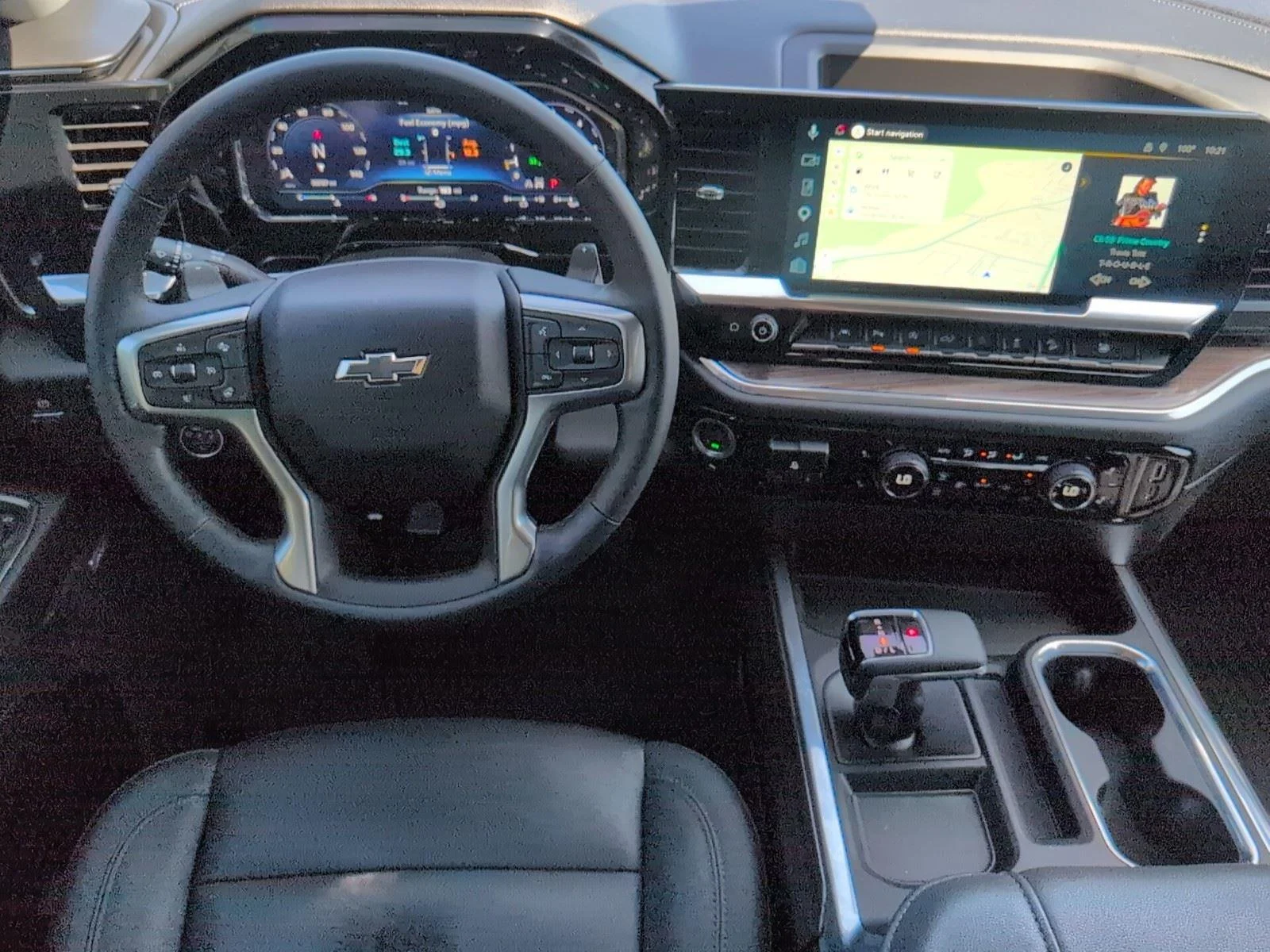 Used 2025 Summit White Chevrolet RST image 32