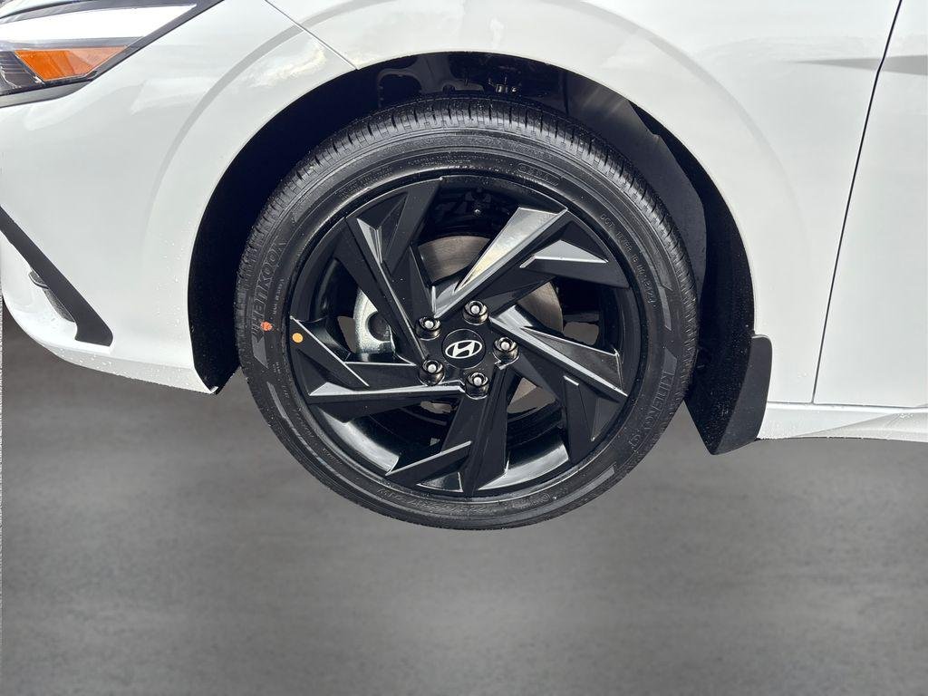 New 2026 White Hyundai SEL Sport image 15
