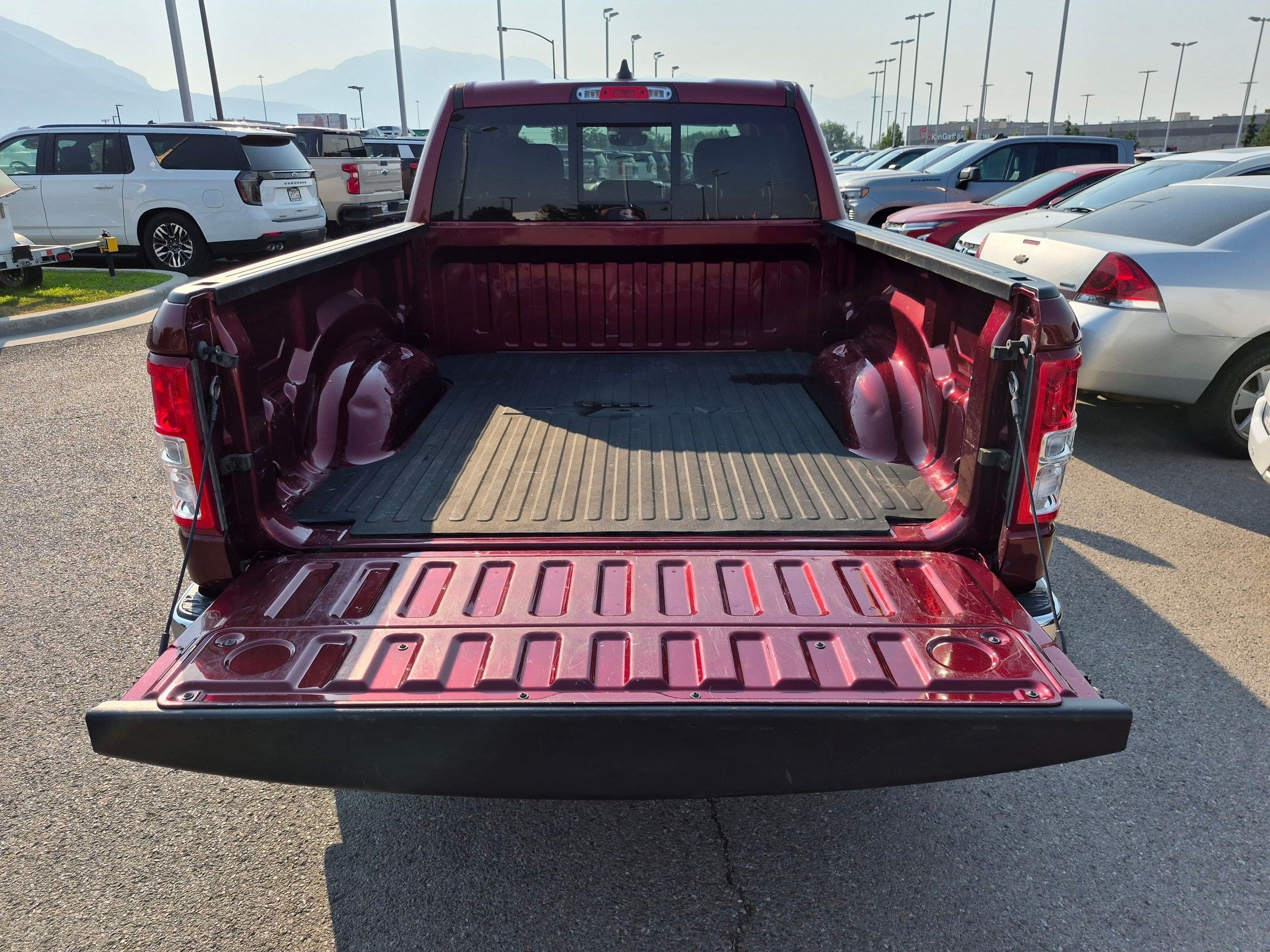 Used 2020 Delmonico Red Pearlcoat Ram Big Horn image 28