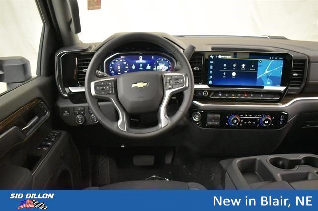 New 2026 Summit White Chevrolet LT image 5