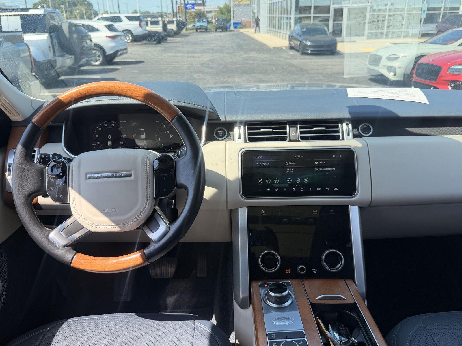 Used 2019 Byron Blue Metallic Land Rover HSE image 14