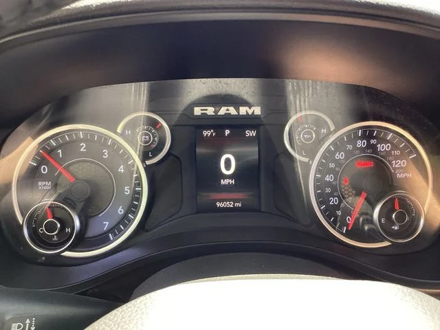 Used 2019 Crystal Metallic Ram Big Horn/Lone Star image 15