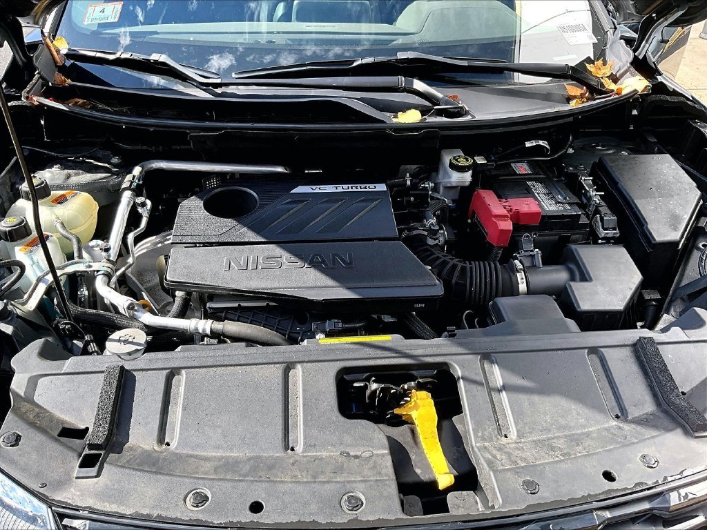 Used 2023 Gray Nissan SV image 30