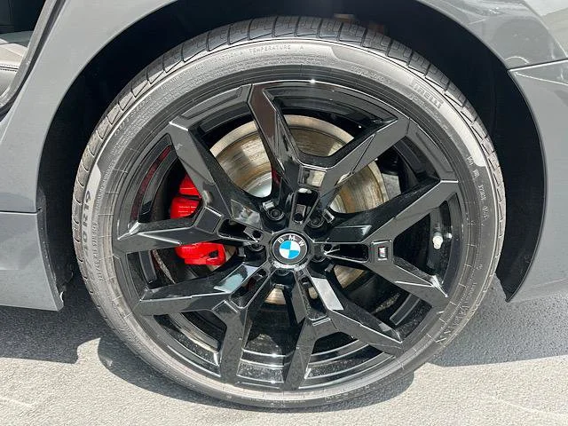 New 2026 Dravit Grey Metallic BMW 330i NA xDrive image 7