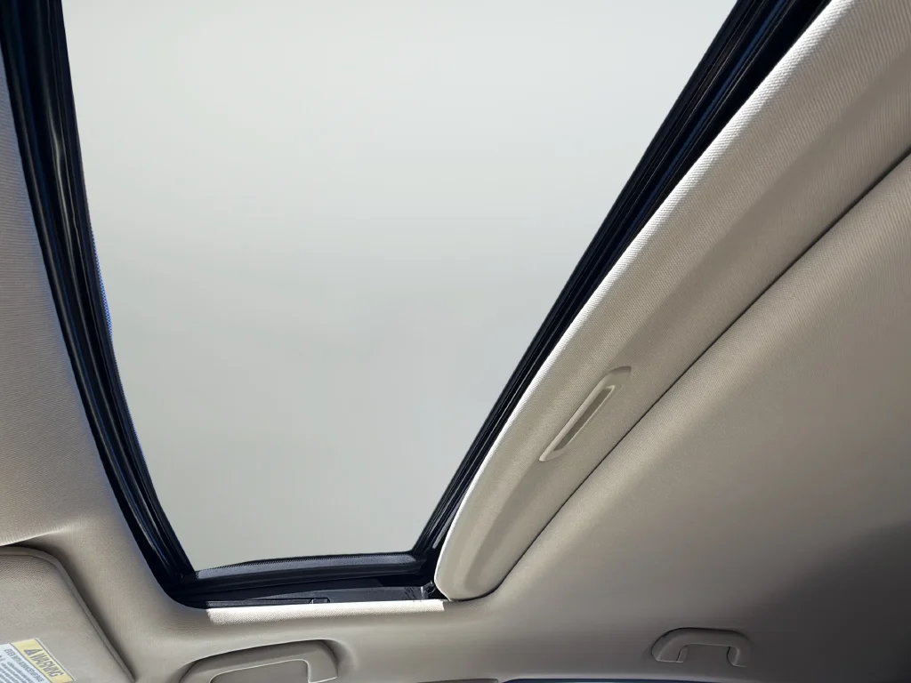 Used 2017  Acura Technology Package image 19