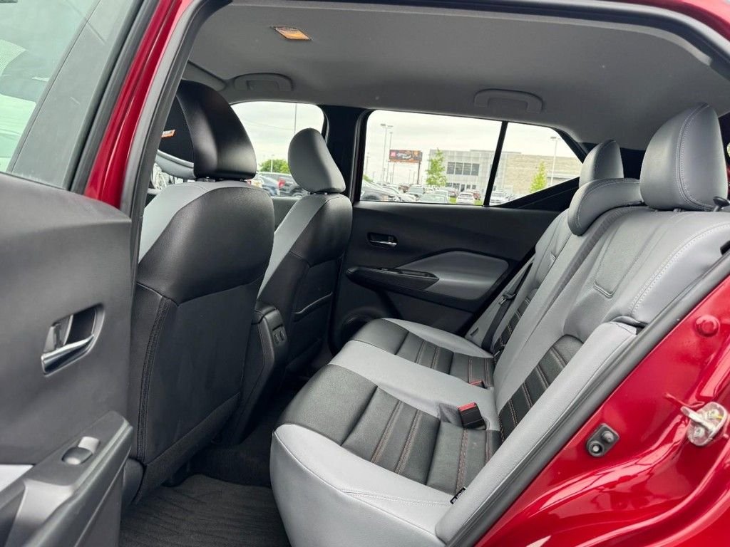 Used 2023 Red Nissan SR image 10