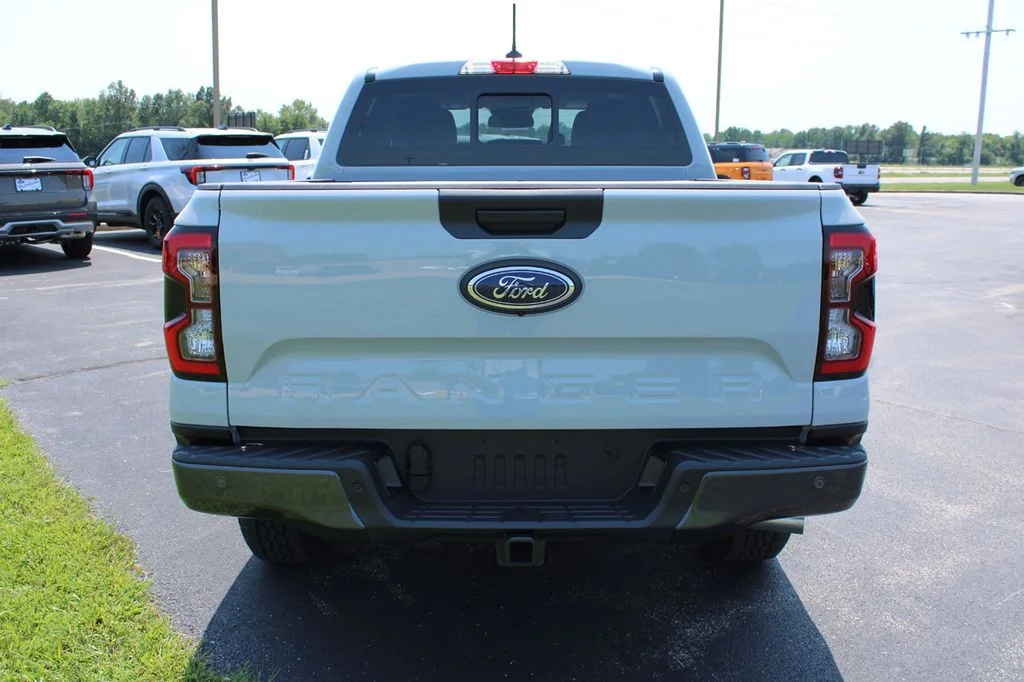 New 2026 Avalanche Ford XLT image 11
