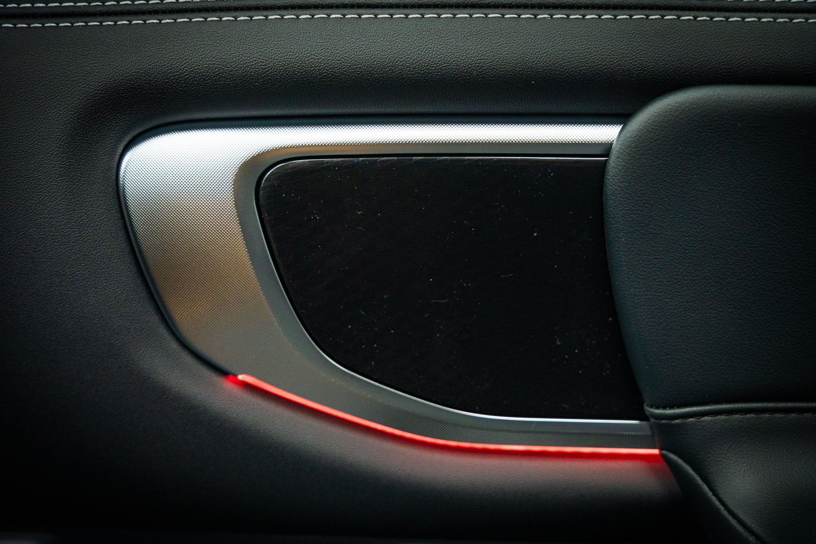 New 2026 Dark Matter Gray Metallic Ford MAX Platinum® image 23