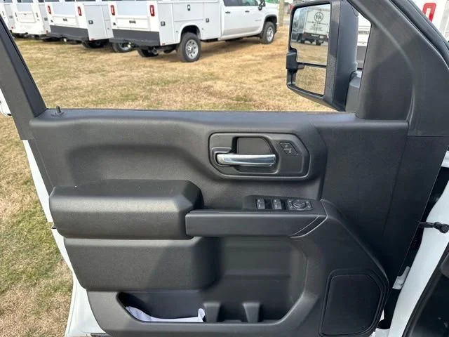 2025 GMC Sierra 2500HD Pro - Photo 12