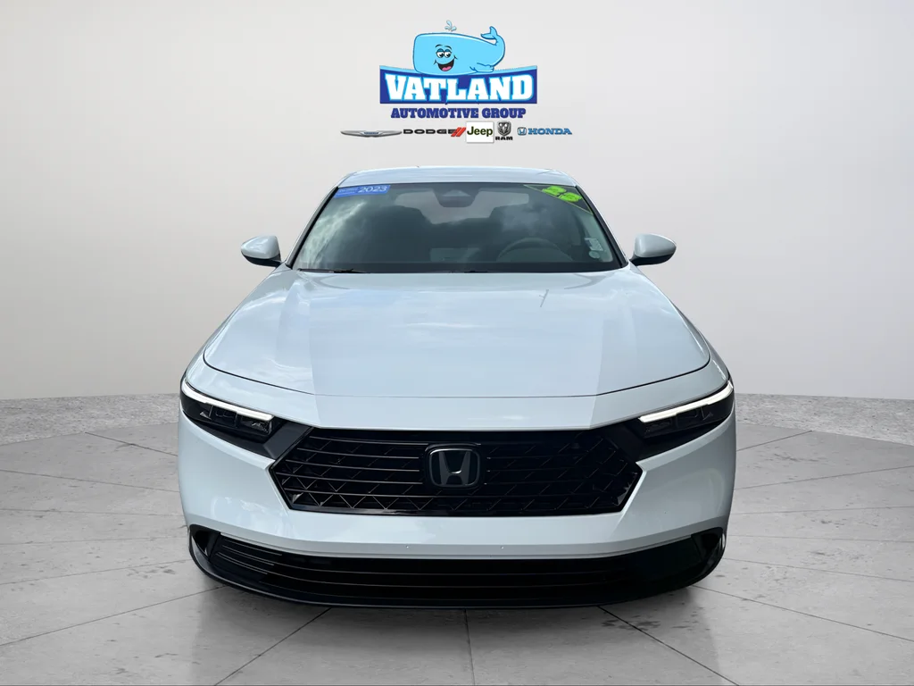Certified Used 2023 Platinum White Pearl Honda LX image 8
