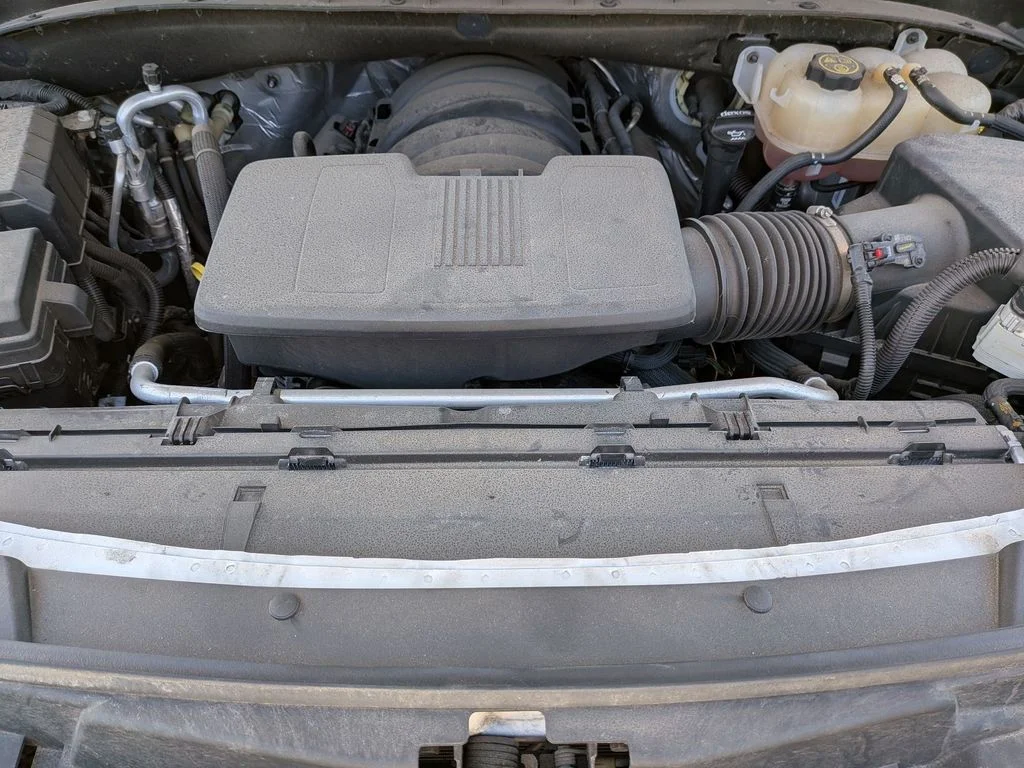 Used 2022 White Chevrolet LT image 35