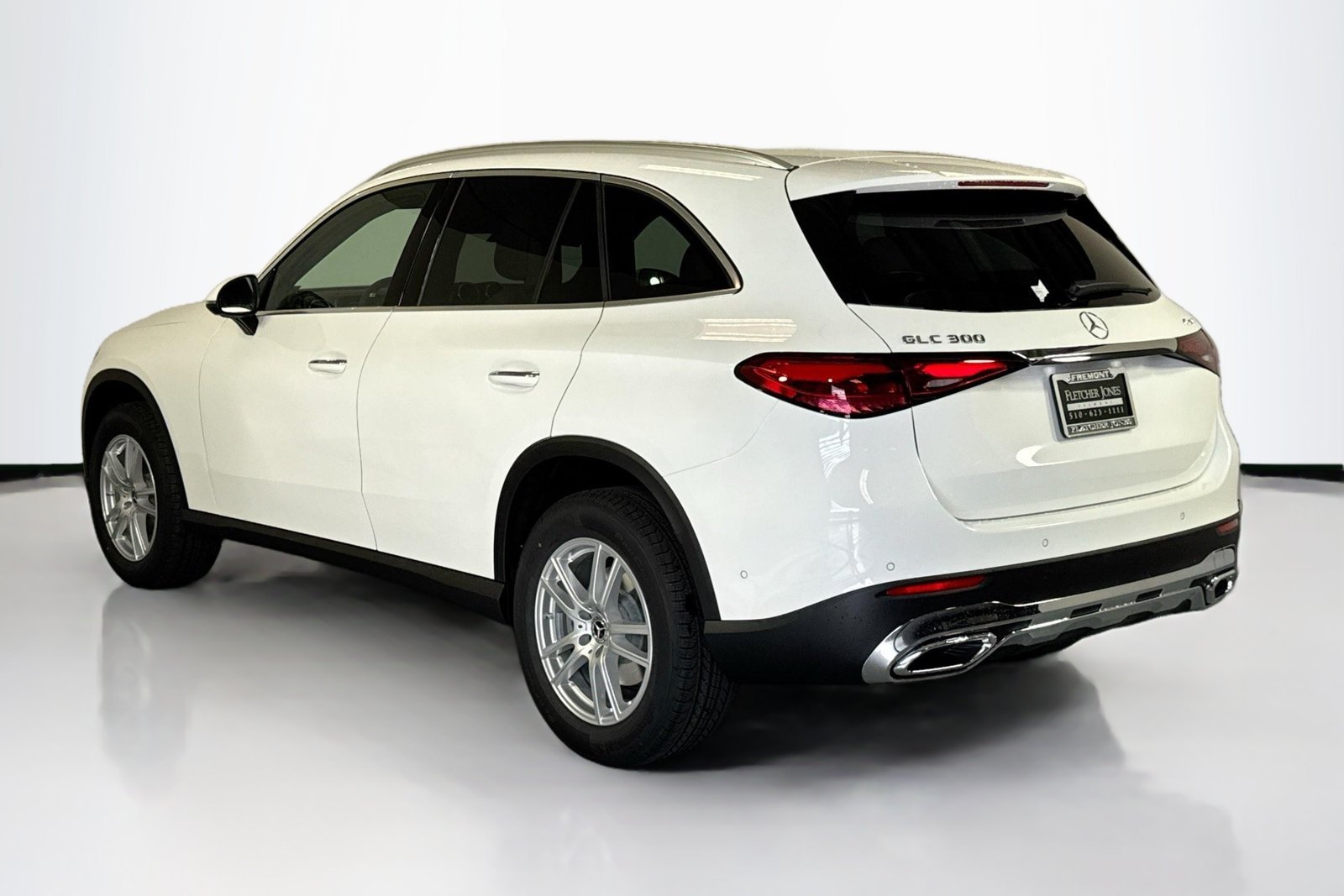 New 2026 Polar White Mercedes-Benz GLC 300 image 7