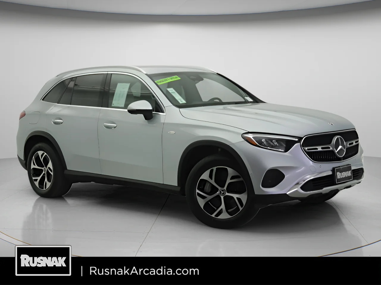 2025 Mercedes-Benz GLC