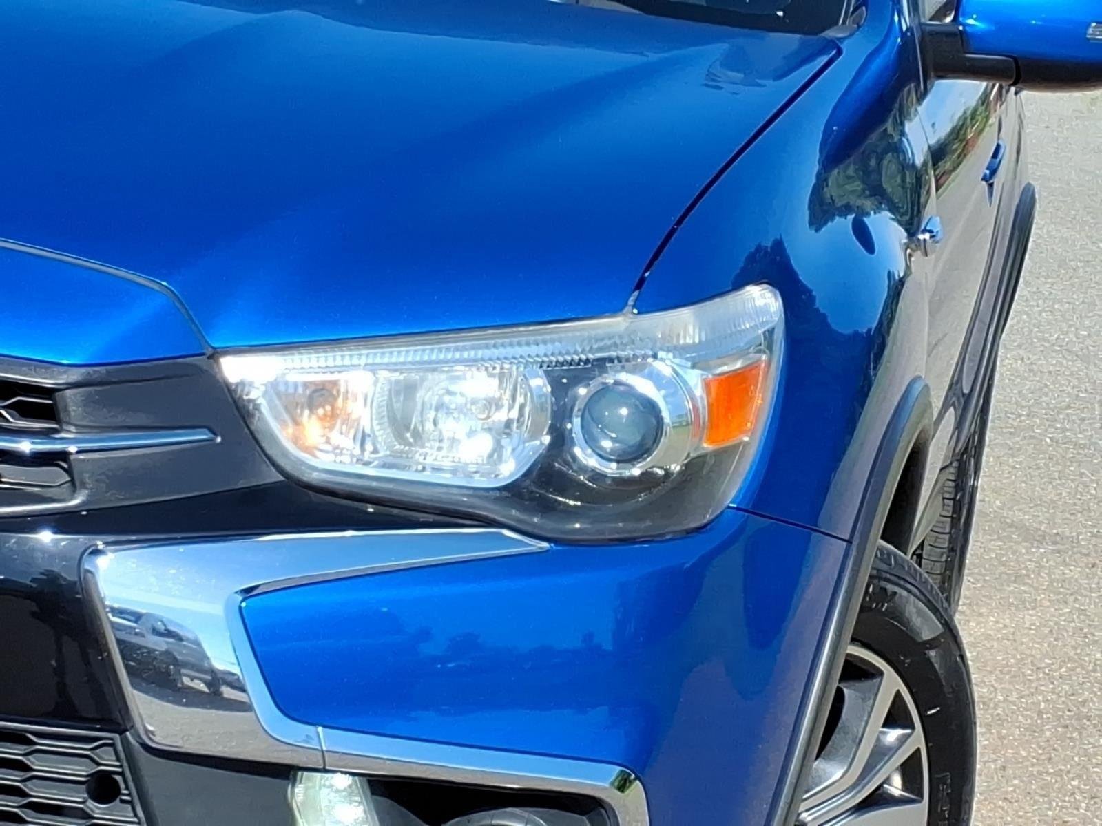 Used 2019 Octane Blue Metallic Mitsubishi SE 2.0 image 15