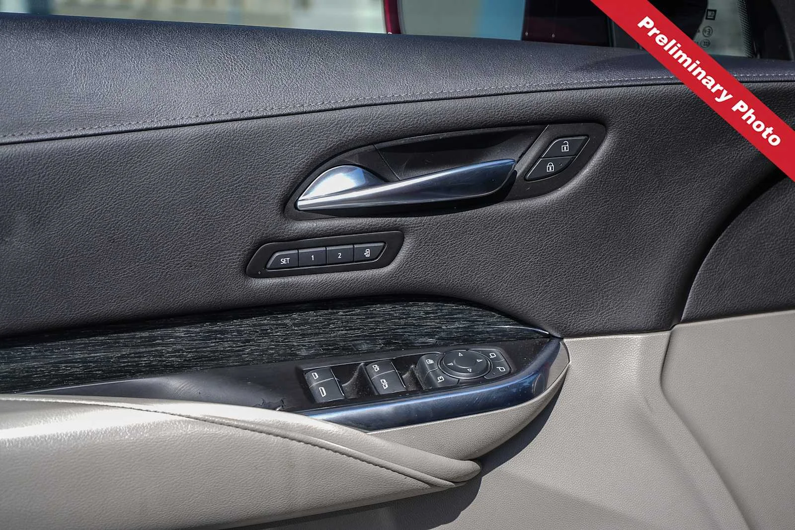 Used 2020 Red Horizon Tintcoat Cadillac FWD Premium Luxury image 15