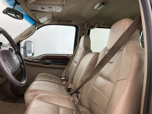 Used 2005 Dark Shadow Gray Clearcoat Metallic Ford Lariat image 11