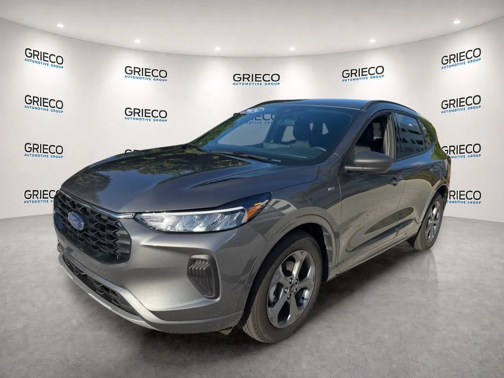 Used 2024 Carbonized Gray Metallic Ford ST-Line image 3