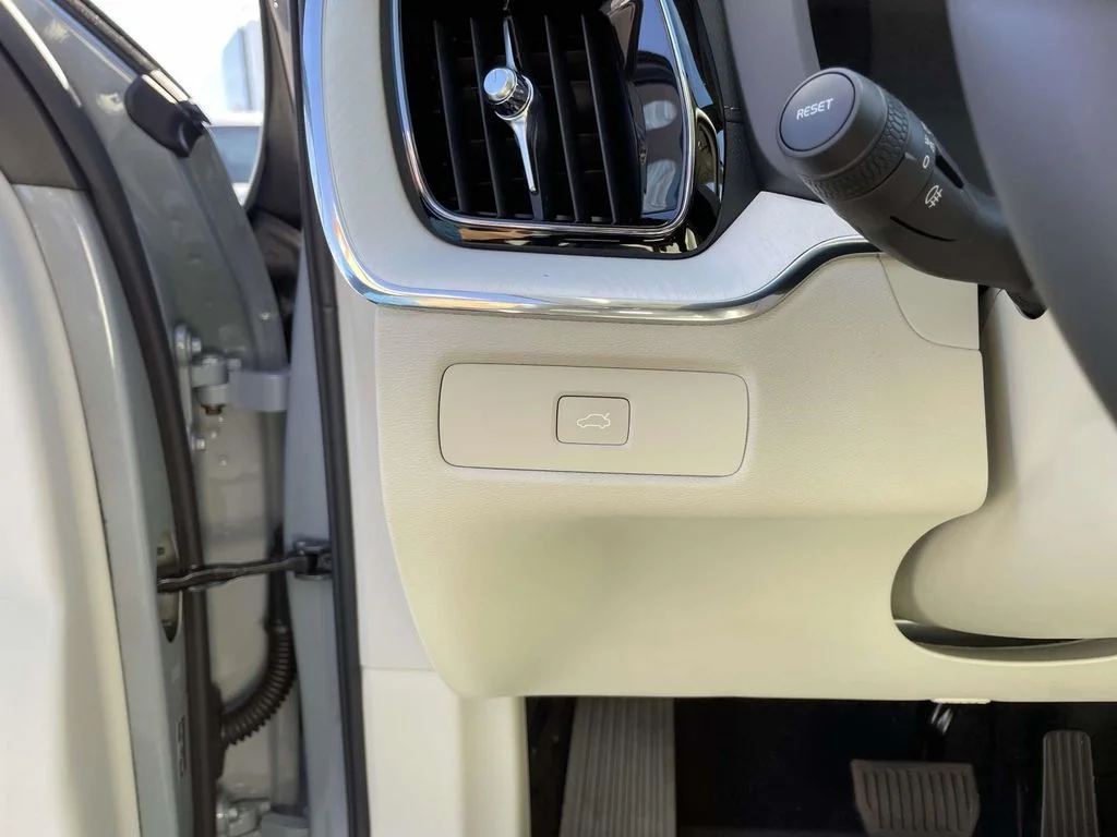2026 Volvo XC60 Ultra - Photo 9