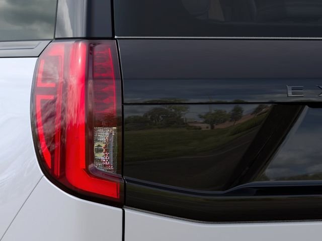 New 2027 White Metallic Ford Platinum image 14