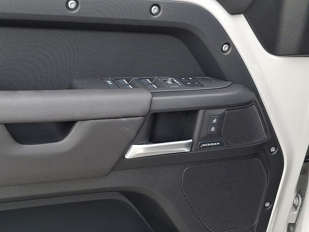 New 2026 Borasco Grey Land Rover S image 8