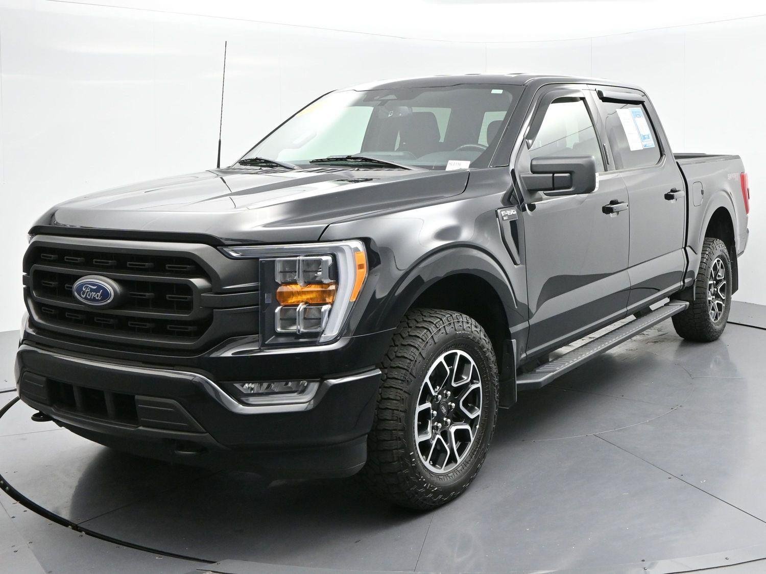 Used 2022 Agate Black Ford XLT image 3