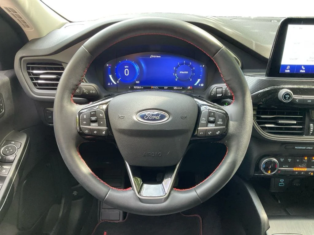Used 2022 Gray Ford SEL image 17