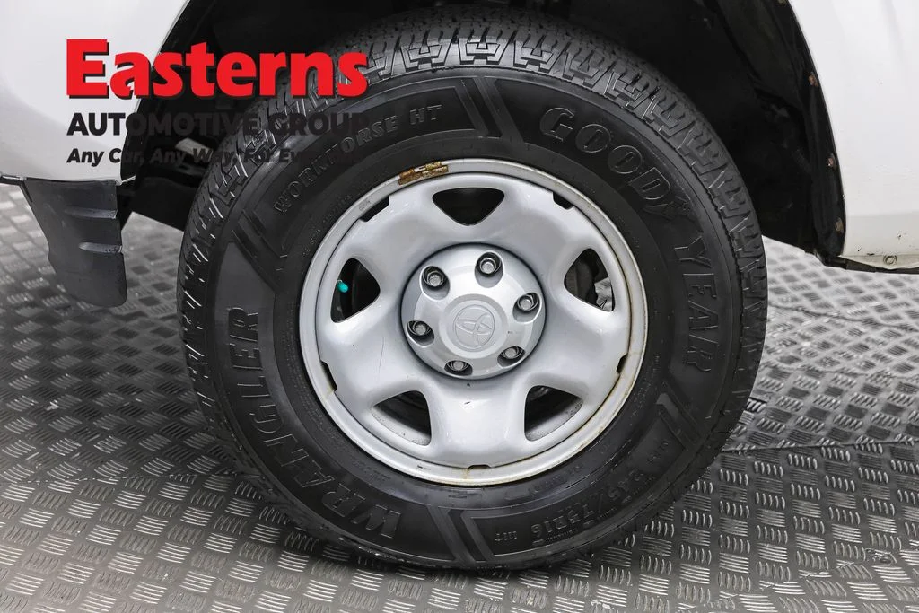 Used 2020 White Toyota SR image 29