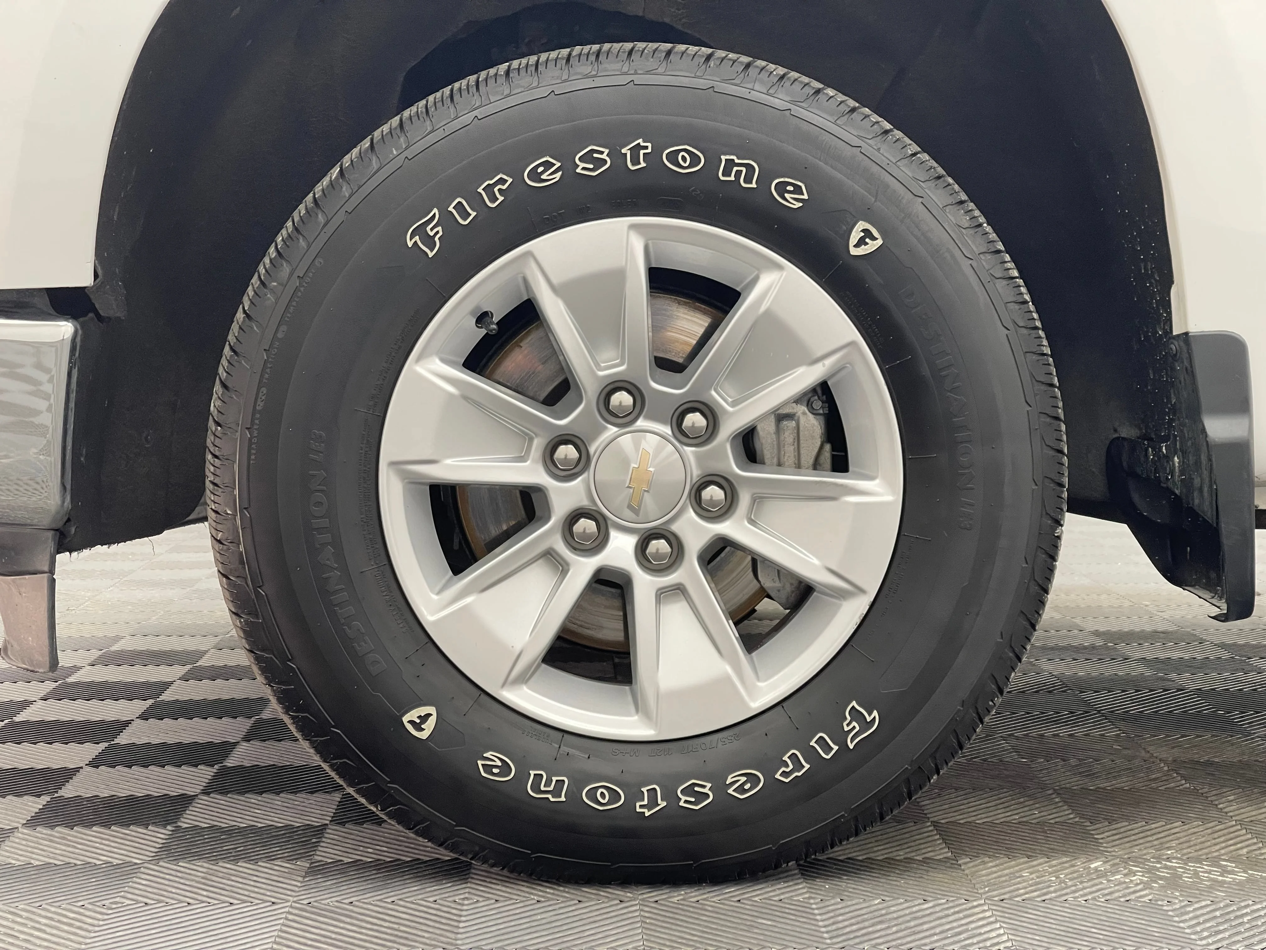 Used 2022 Summit White Chevrolet WT image 12