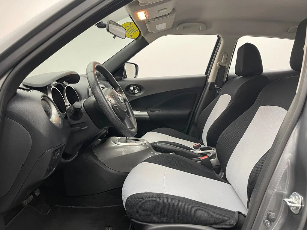 Used 2015 Gun Metallic Nissan S image 15
