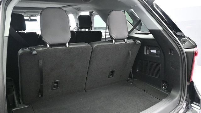 Used 2023 Black Ford XLT image 17