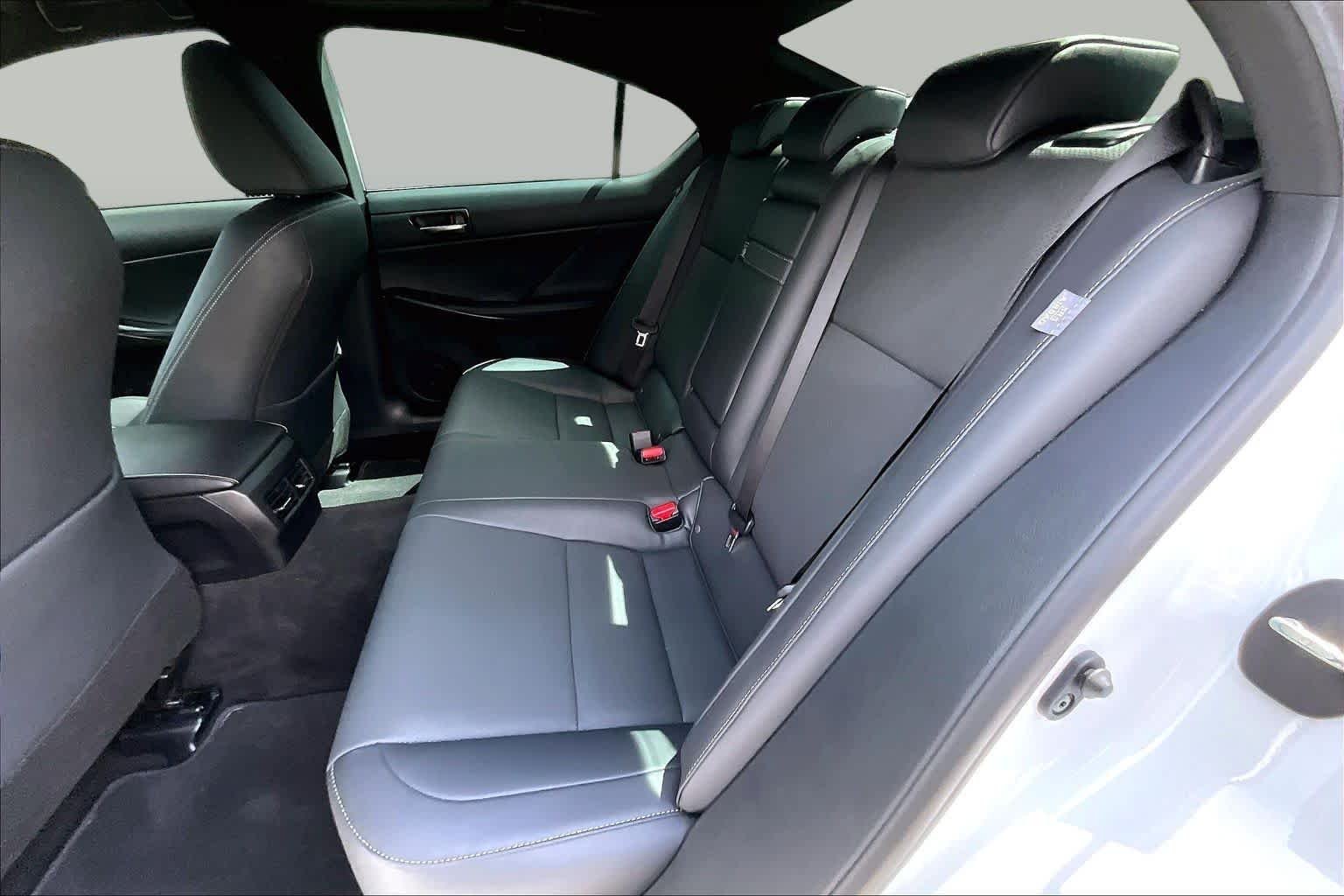 Used 2024 Ultra White Lexus F SPORT Design image 21