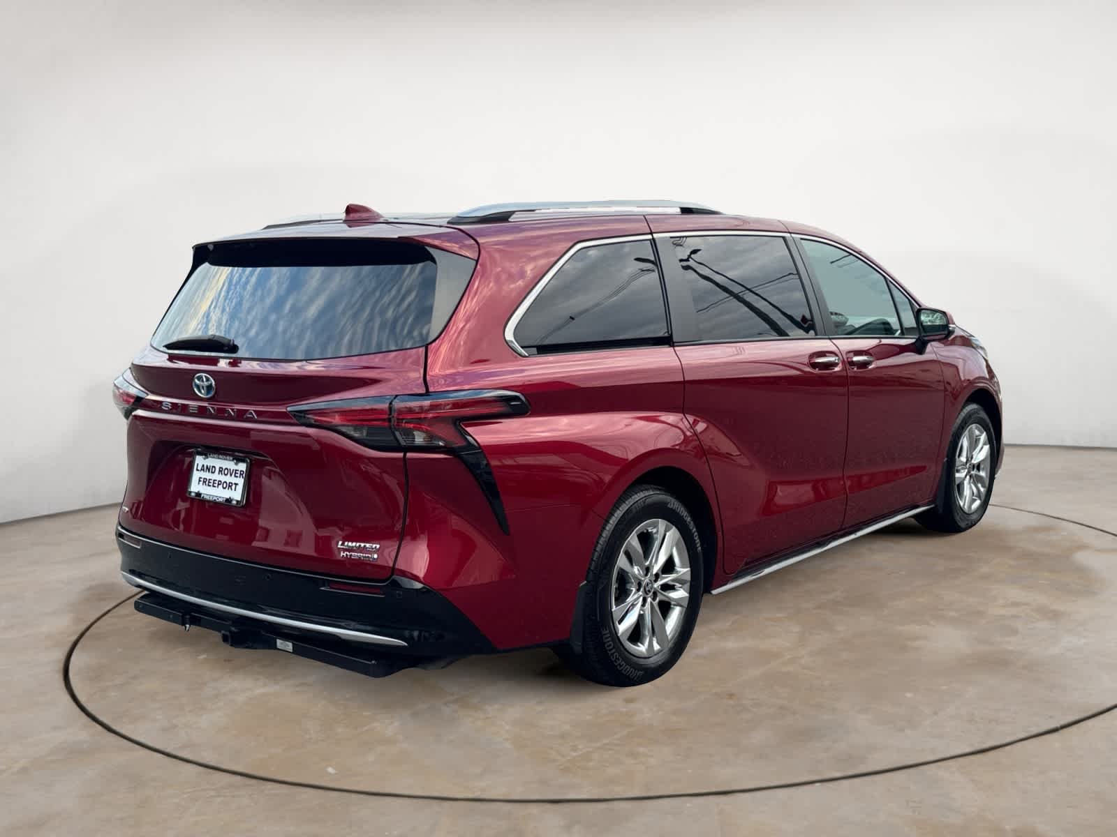 Used 2023 Ruby Flare Pearl Toyota Limited image 5