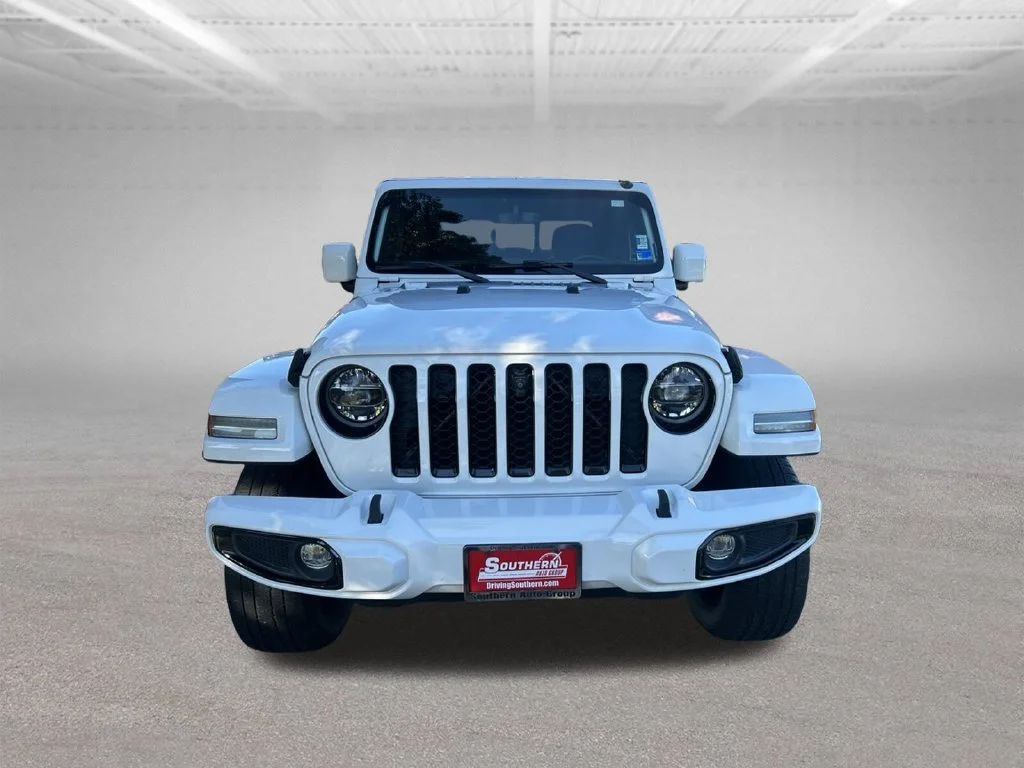 Used 2022 White Jeep Overland image 9