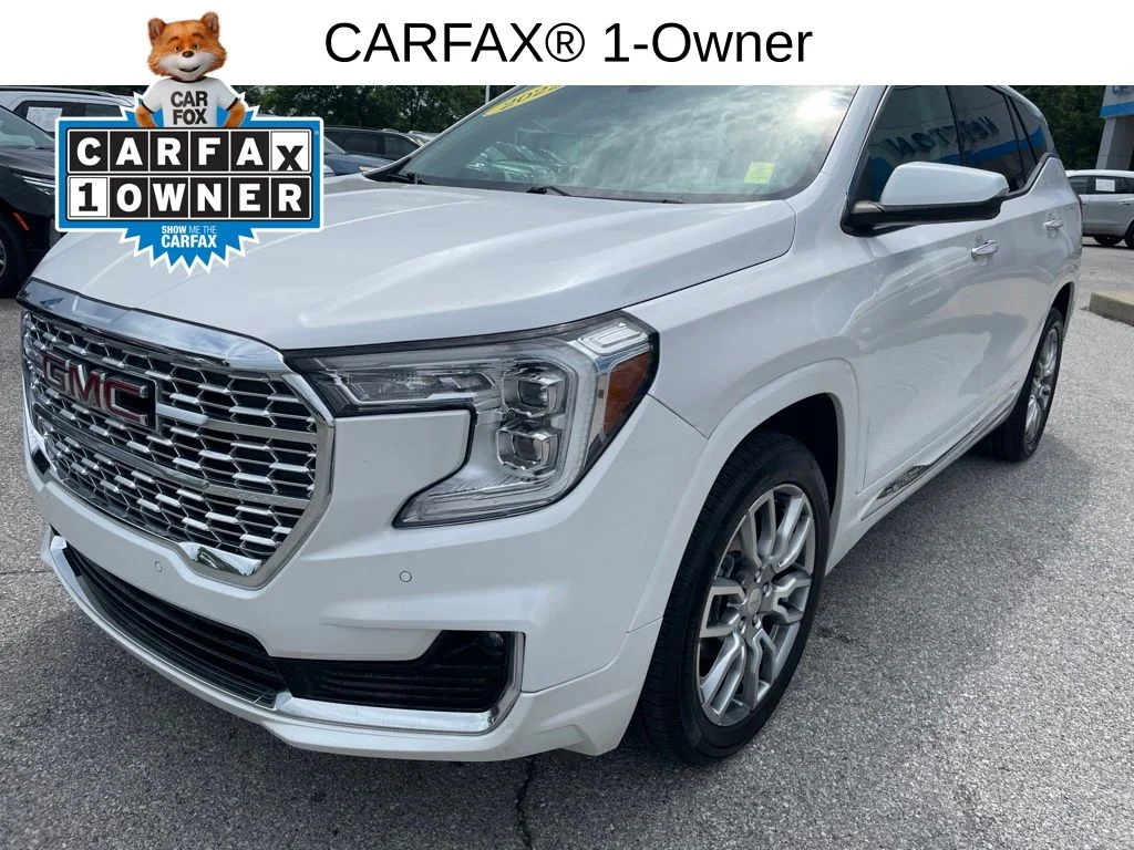 Used 2022 White Frost GMC Denali image 3
