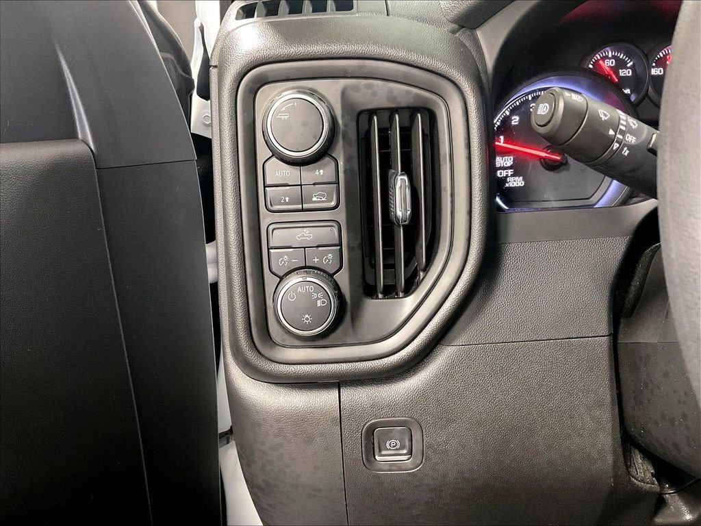 Used 2023 White Chevrolet Custom image 25