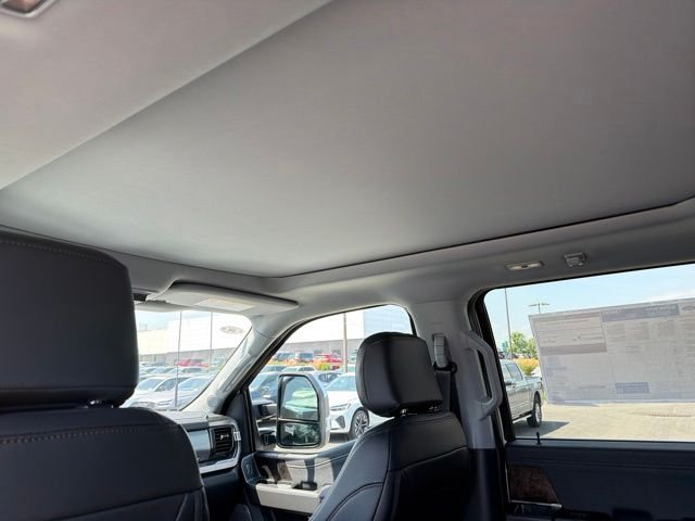 New 2026 Star White Metallic Tri-Coat Ford F-350® Lariat® image 10