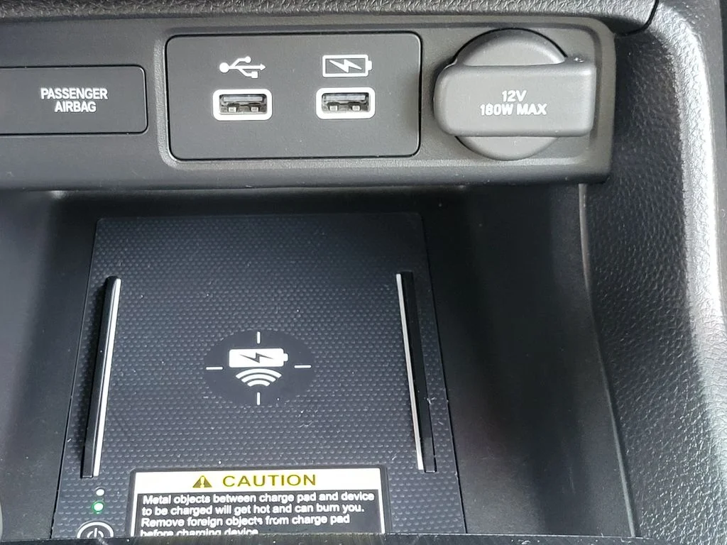 Used 2024 White Honda Touring image 12