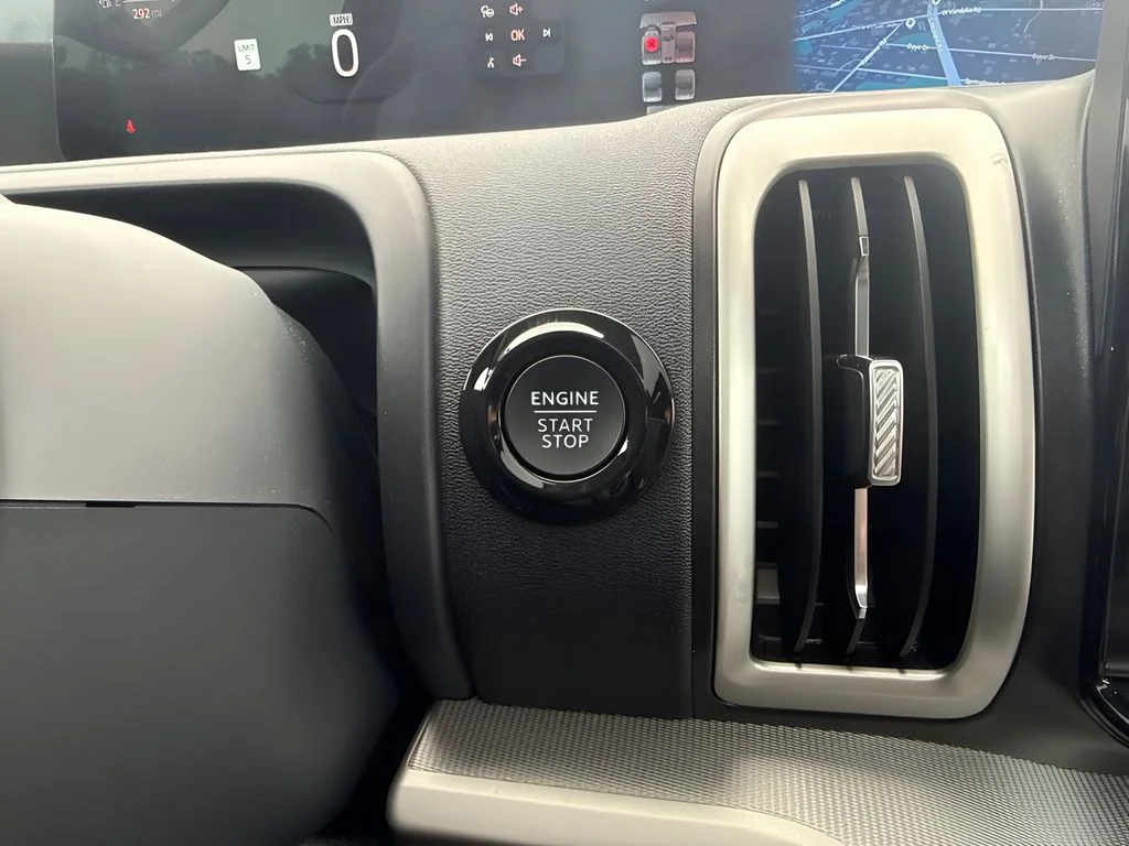 Used 2025 White Ford Active image 13