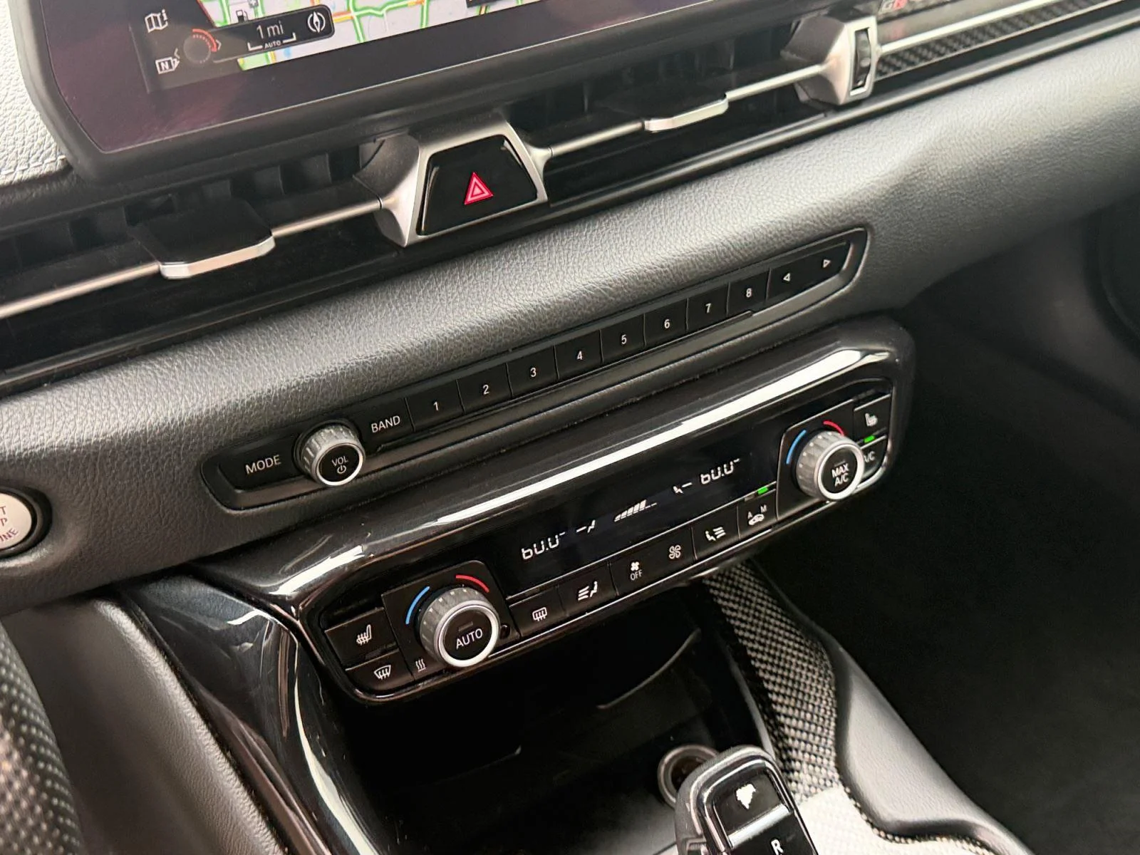 Used 2021  Toyota 3.0 Premium image 21