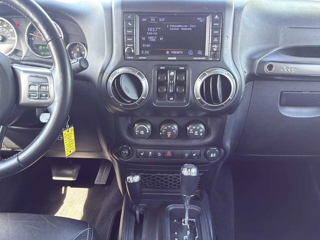 Used 2018 Black Jeep Unlimited Altitude image 19